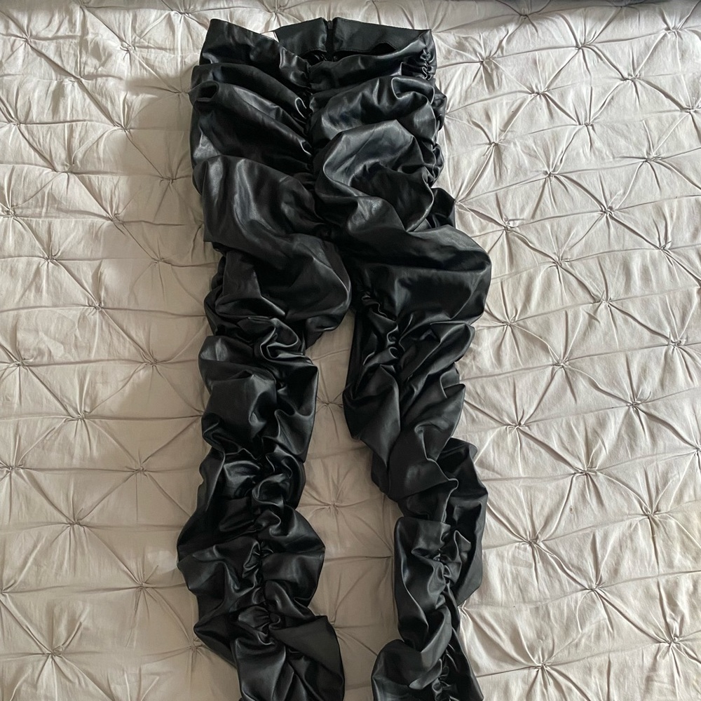 The Doll House beautiful black pants